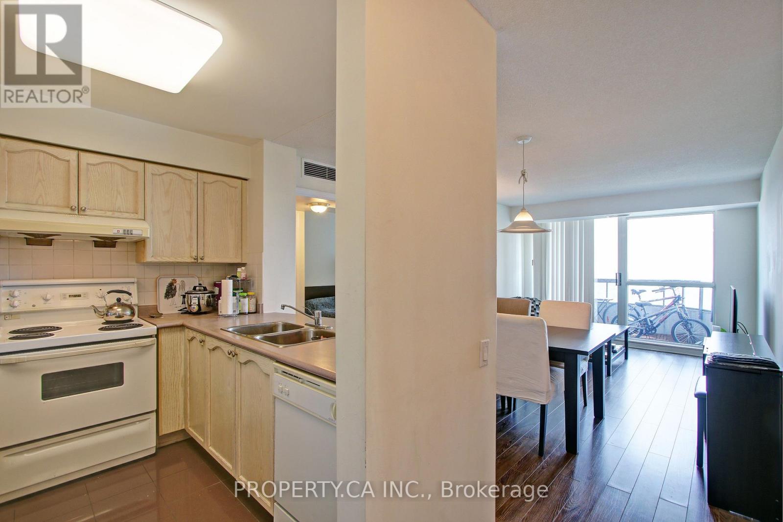 2309 - 8 Hillcrest Avenue, Toronto, Ontario  M2N 6Y6 - Photo 4 - C12446001