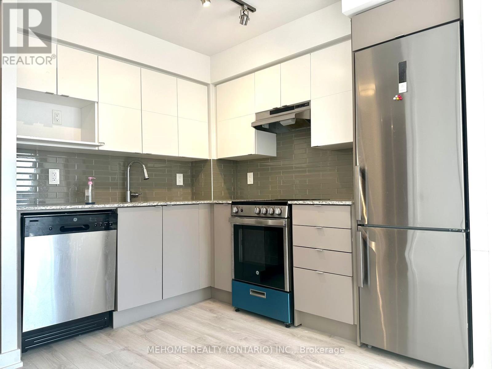 626 - 120 Varna Drive, Toronto, Ontario  M6A 2M1 - Photo 10 - C12446009