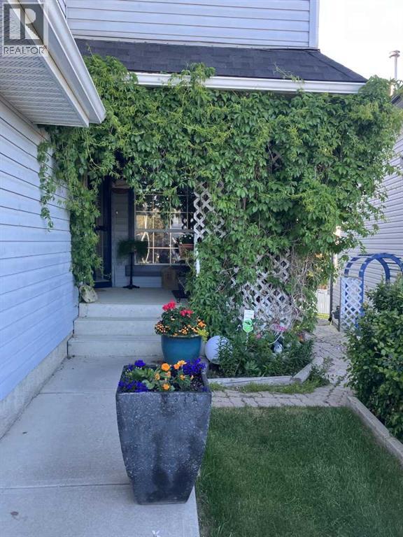 246 Harvest Oak Rise Ne, Calgary, Alberta  T3K 4V1 - Photo 3 - A2259767