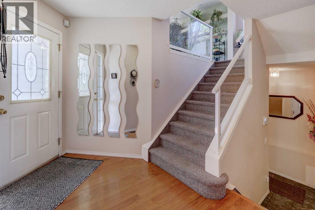 246 Harvest Oak Rise Ne, Calgary, Alberta  T3K 4V1 - Photo 4 - A2259767