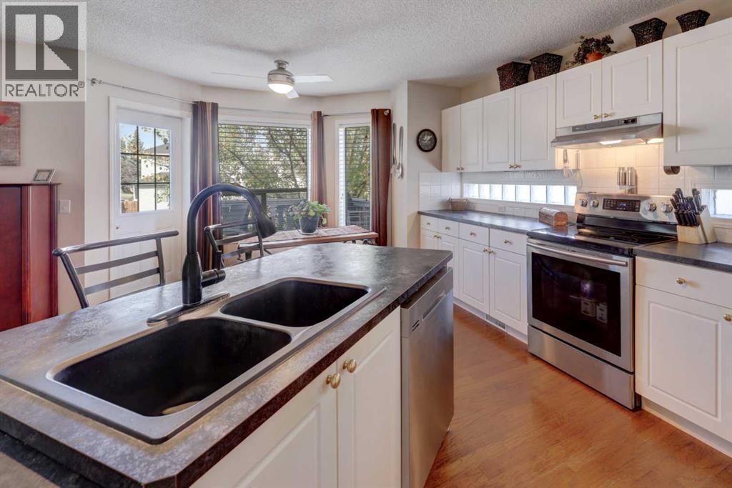 246 Harvest Oak Rise Ne, Calgary, Alberta  T3K 4V1 - Photo 9 - A2259767