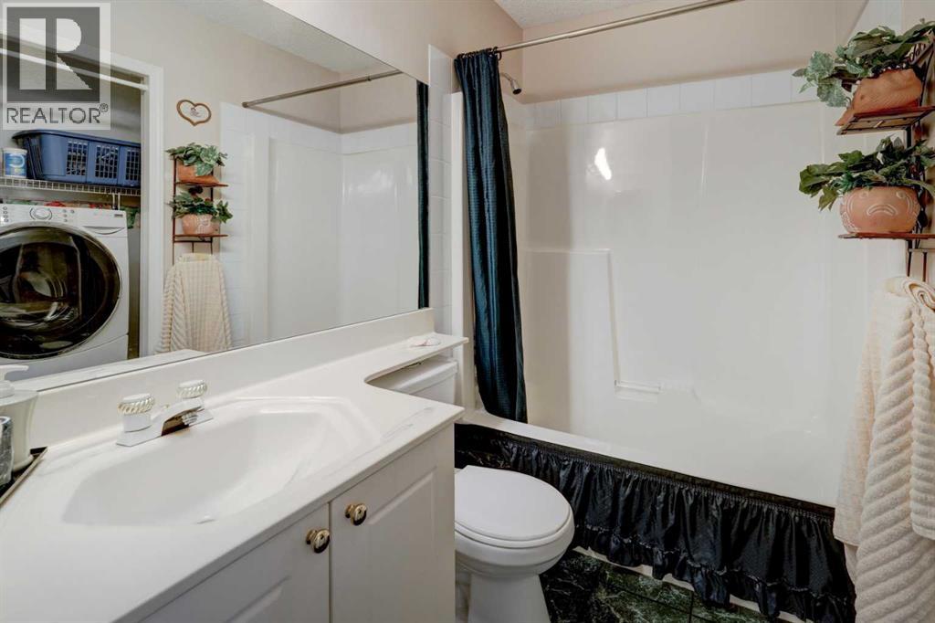 246 Harvest Oak Rise Ne, Calgary, Alberta  T3K 4V1 - Photo 23 - A2259767