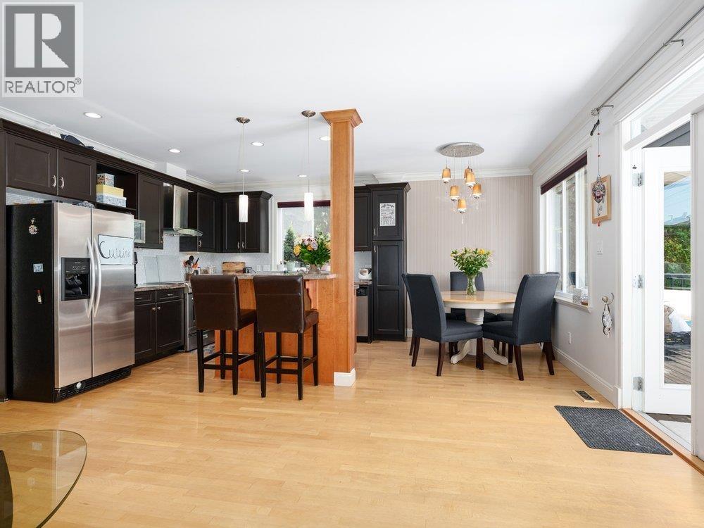 331 W 14th Street, North Vancouver, British Columbia  V7M 1P5 - Photo 6 - R3050946