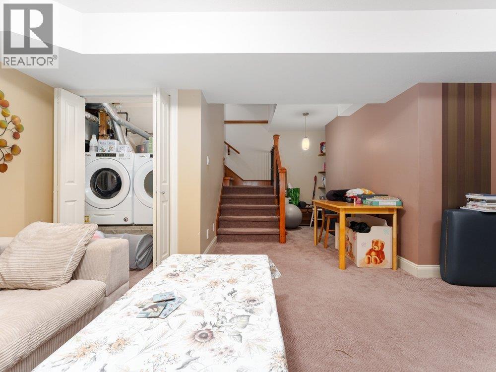 331 W 14th Street, North Vancouver, British Columbia  V7M 1P5 - Photo 28 - R3050946