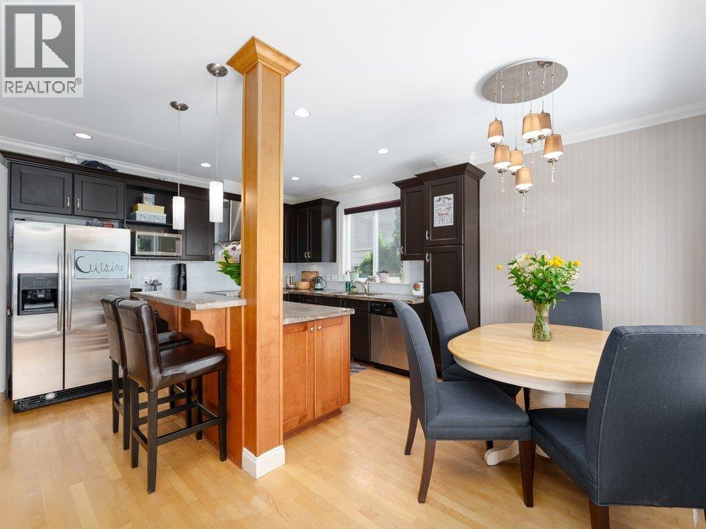 331 W 14th Street, North Vancouver, British Columbia  V7M 1P5 - Photo 9 - R3050946