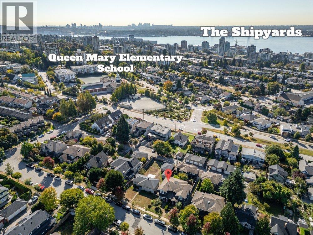 331 W 14th Street, North Vancouver, British Columbia  V7M 1P5 - Photo 38 - R3050946