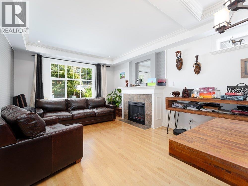 331 W 14th Street, North Vancouver, British Columbia  V7M 1P5 - Photo 14 - R3050946