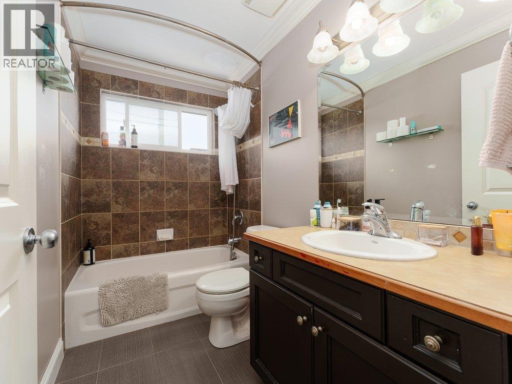 331 W 14th Street, North Vancouver, British Columbia  V7M 1P5 - Photo 19 - R3050946