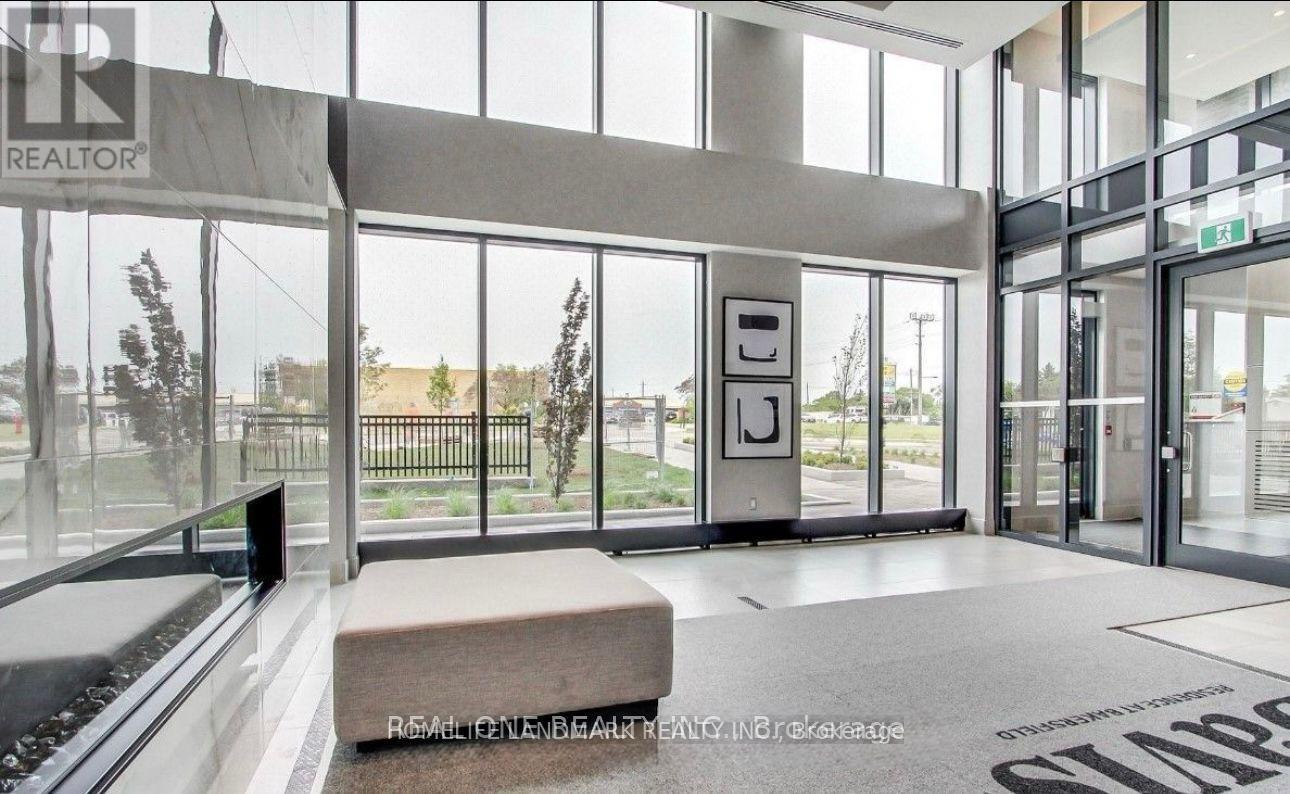 708 - 185 Deerfield Road, Newmarket, Ontario  L3Y 0G7 - Photo 5 - N12445999