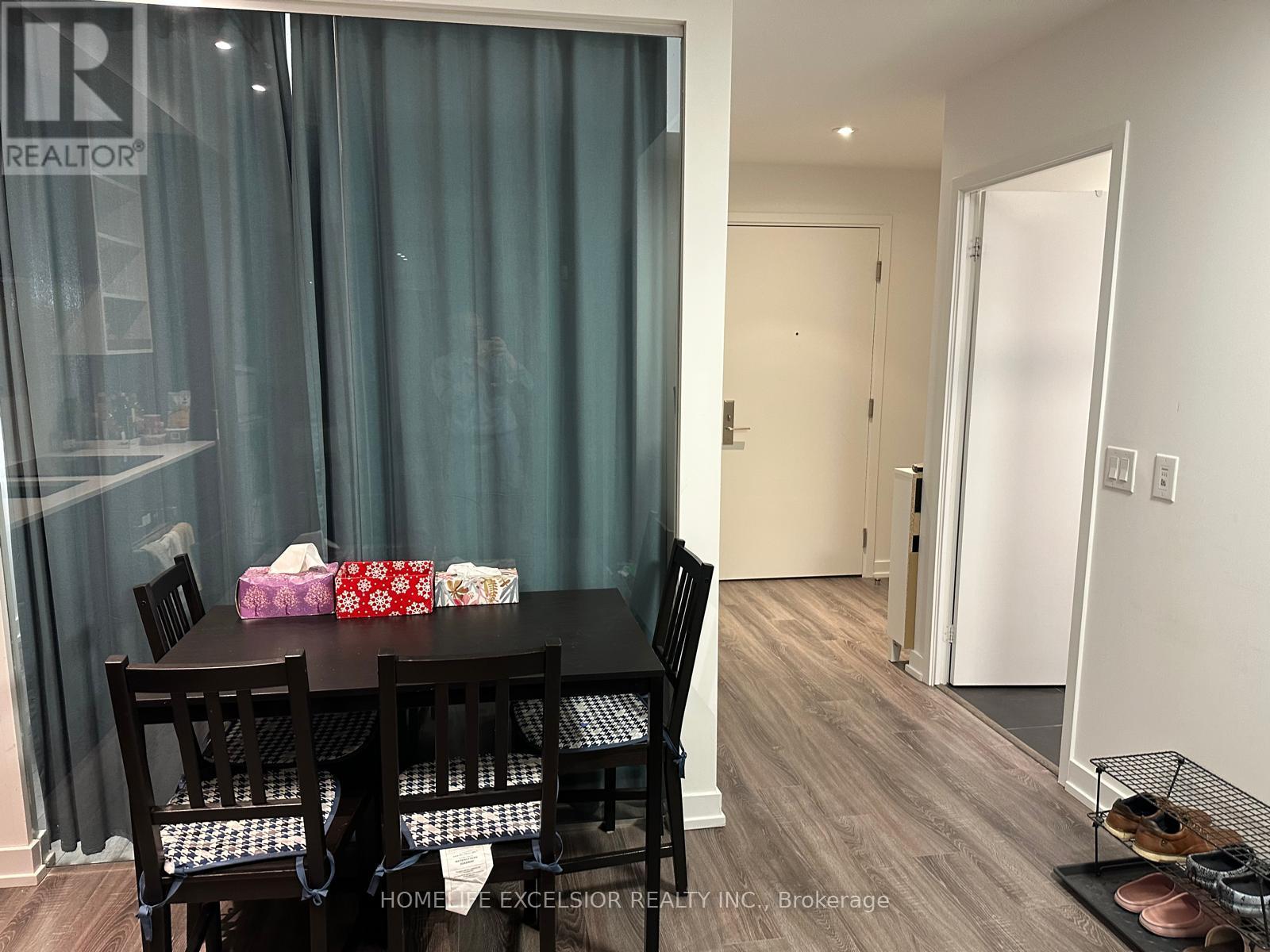 1112 - 20 Edward Street, Toronto, Ontario  M5G 0C5 - Photo 16 - C12446012