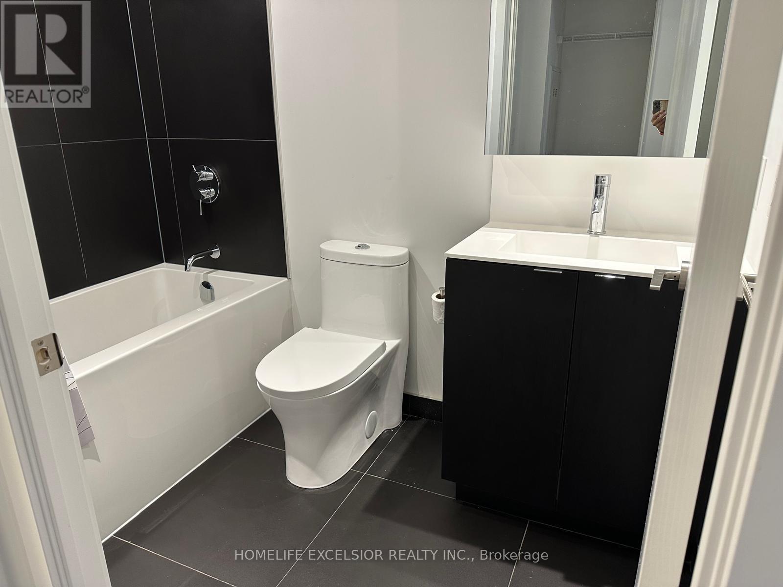 1112 - 20 Edward Street, Toronto, Ontario  M5G 0C5 - Photo 20 - C12446012