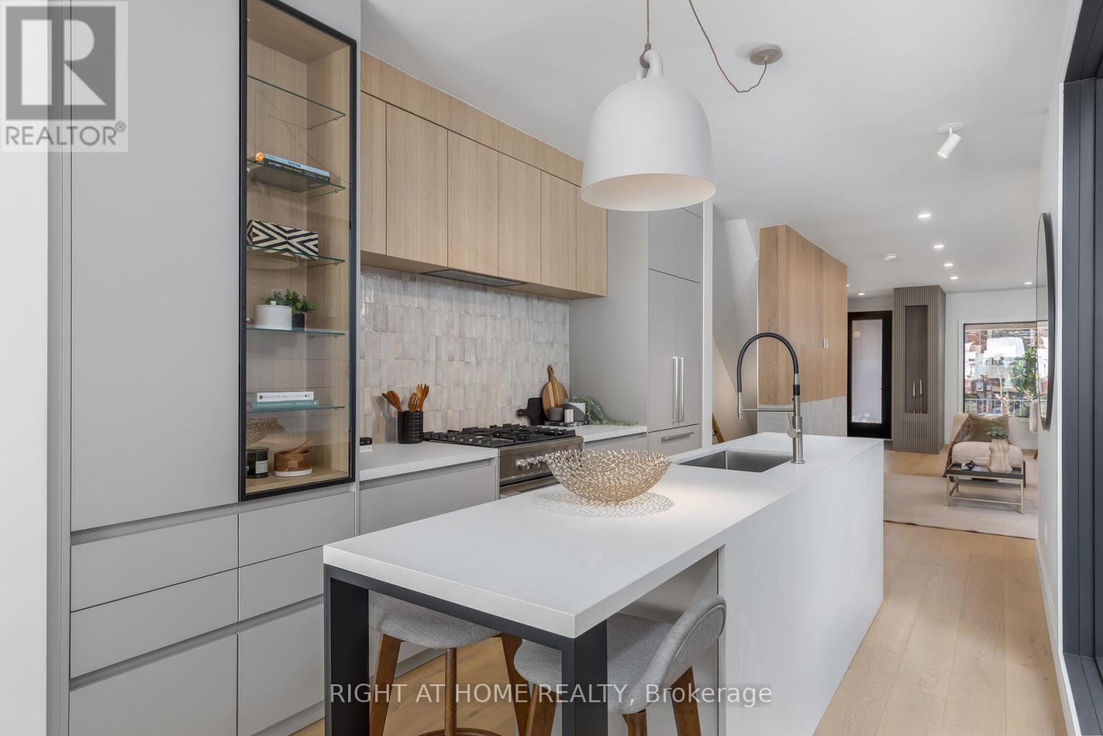 768 Richmond Street W, Toronto (Niagara), Ontario  M6J 1C5 - Photo 12 - C12446013