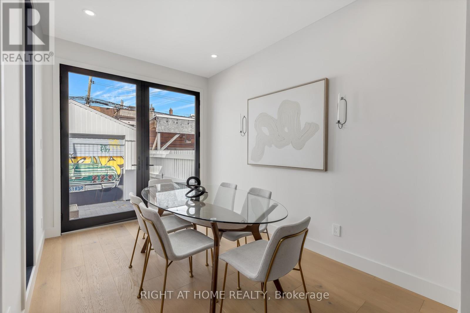 768 Richmond Street W, Toronto (Niagara), Ontario  M6J 1C5 - Photo 15 - C12446013