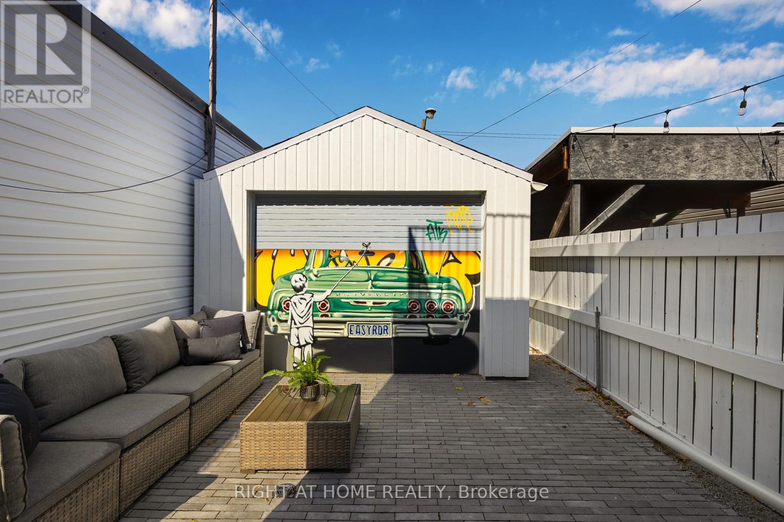 768 Richmond Street W, Toronto (Niagara), Ontario  M6J 1C5 - Photo 18 - C12446013