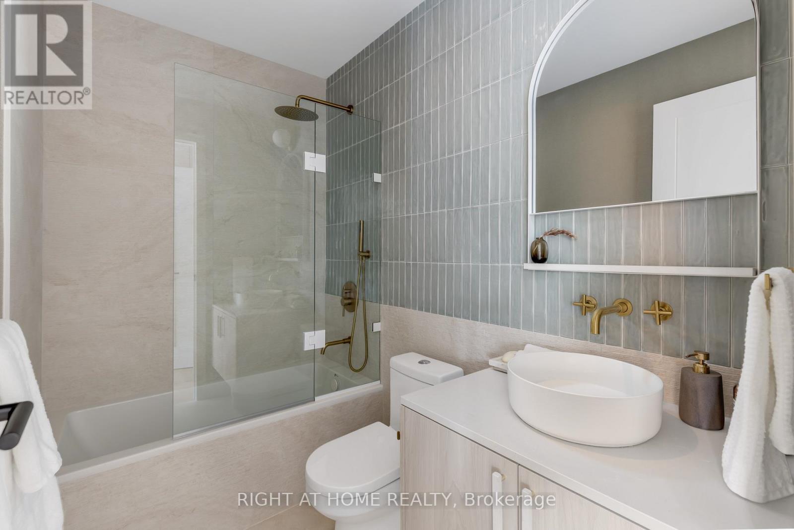 768 Richmond Street W, Toronto (Niagara), Ontario  M6J 1C5 - Photo 25 - C12446013