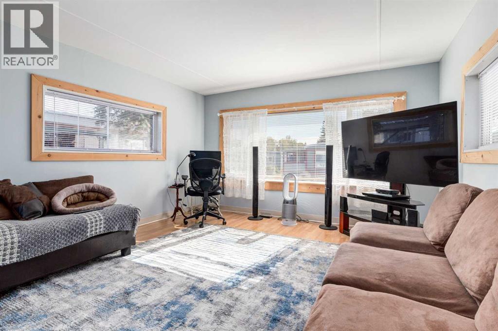431, 3223 83 Street Nw, Calgary, Alberta  T2B 5P2 - Photo 6 - A2262143