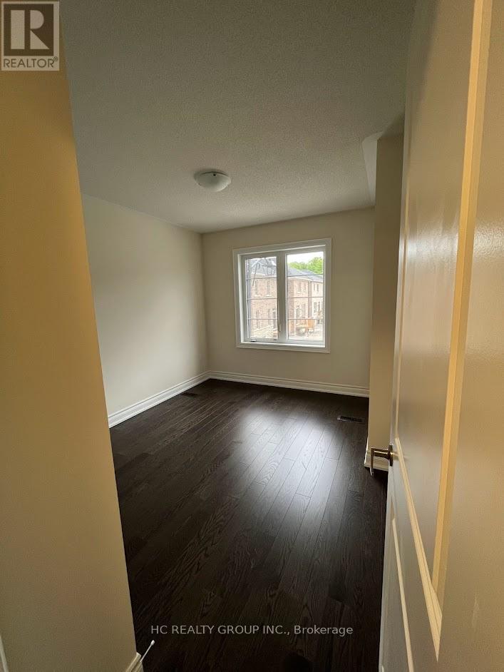 Main, 2nd - 4 Finley Way, Markham, Ontario  L3S 0E8 - Photo 10 - N12446017