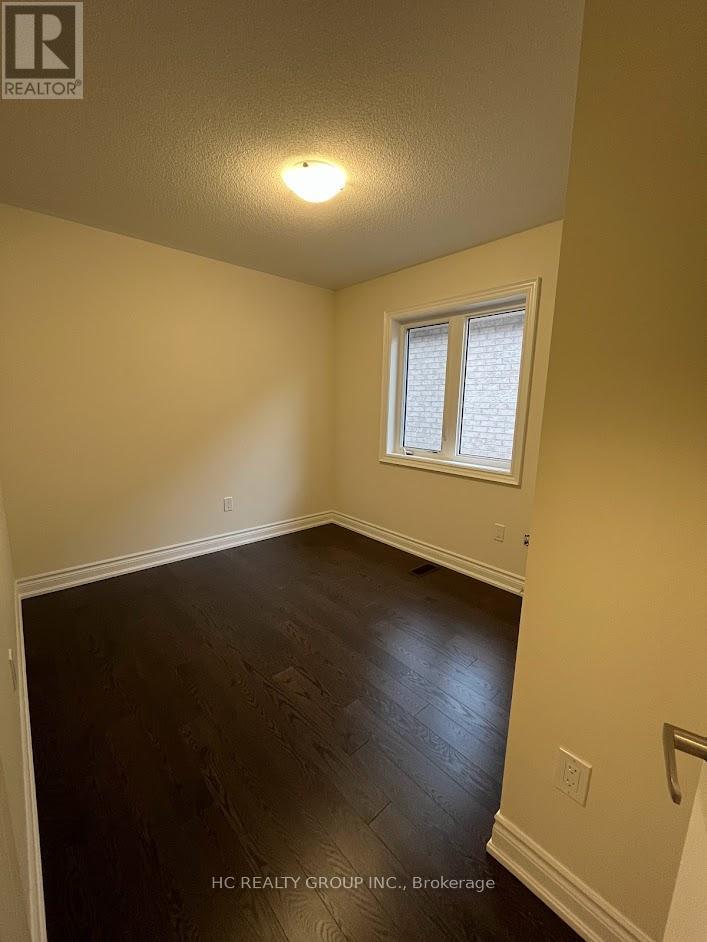 Main, 2nd - 4 Finley Way, Markham, Ontario  L3S 0E8 - Photo 12 - N12446017