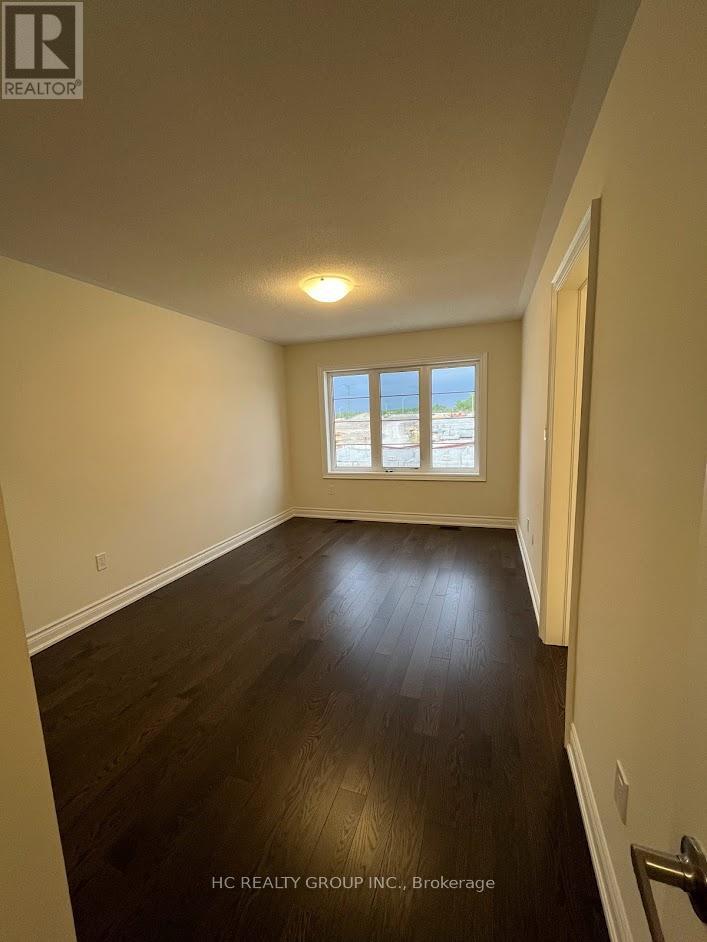 Main, 2nd - 4 Finley Way, Markham, Ontario  L3S 0E8 - Photo 7 - N12446017