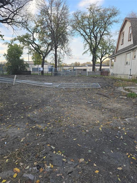 306 College Avenue, Winnipeg, Manitoba