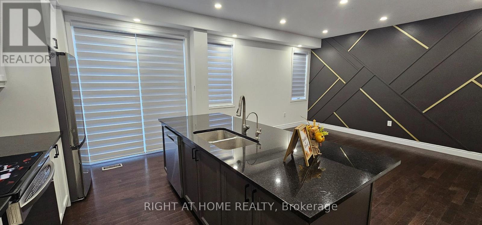 55 Watermill Street, Kitchener, Ontario  N2P 0H4 - Photo 34 - X12446015