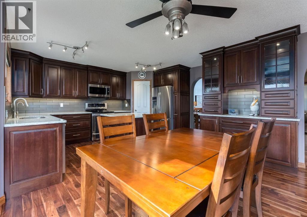 64 Hidden Ridge Close Nw, Calgary, Alberta  T3A 5L5 - Photo 17 - A2260786