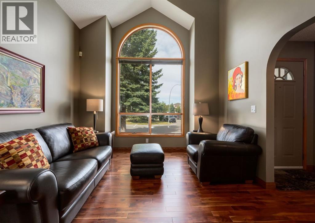 64 Hidden Ridge Close Nw, Calgary, Alberta  T3A 5L5 - Photo 6 - A2260786