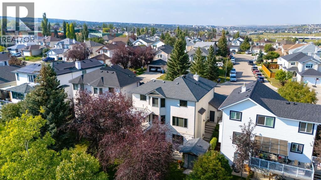64 Hidden Ridge Close Nw, Calgary, Alberta  T3A 5L5 - Photo 4 - A2260786