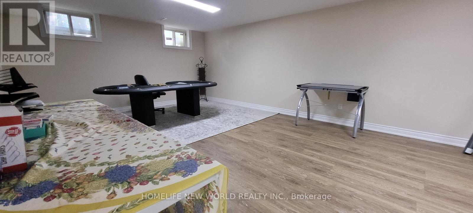 11 Fairway Heights Crescent, Markham, Ontario  L3T 1K1 - Photo 13 - N12446026