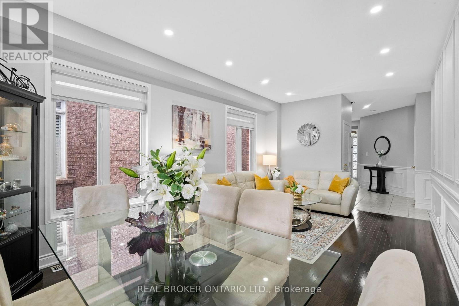 3450 Trilogy Trail S, Mississauga, Ontario  L5M 0K2 - Photo 12 - W12446021