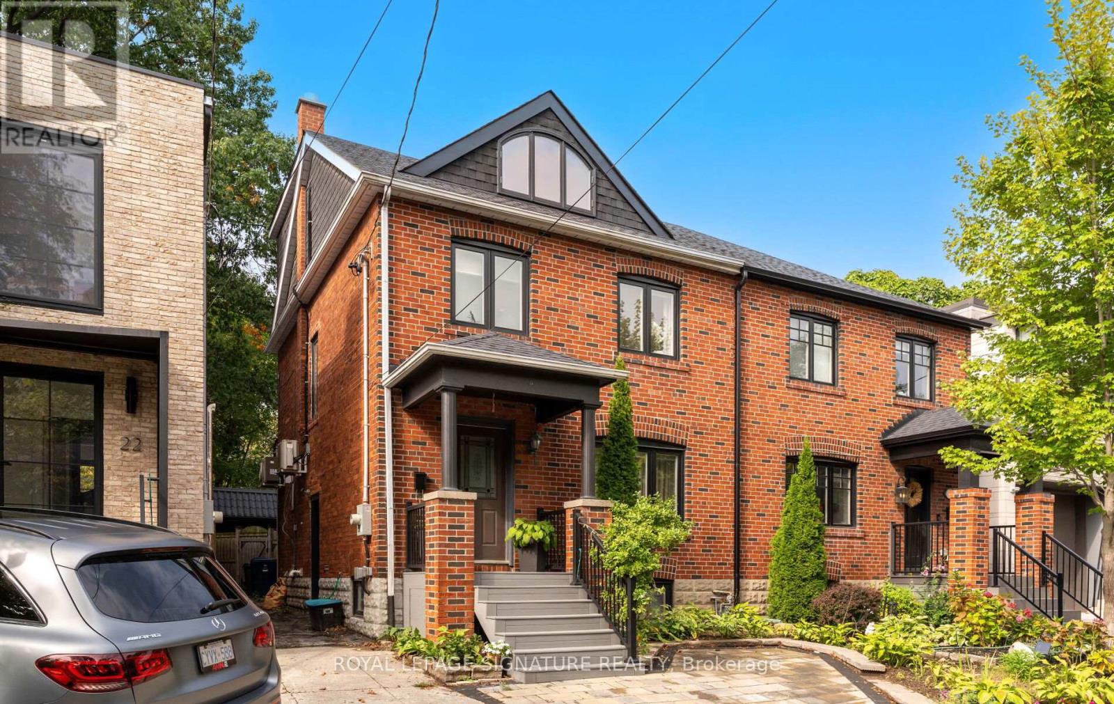 24 Mann Avenue, Toronto, Ontario  M4S 2Y3 - Photo 2 - C12442819