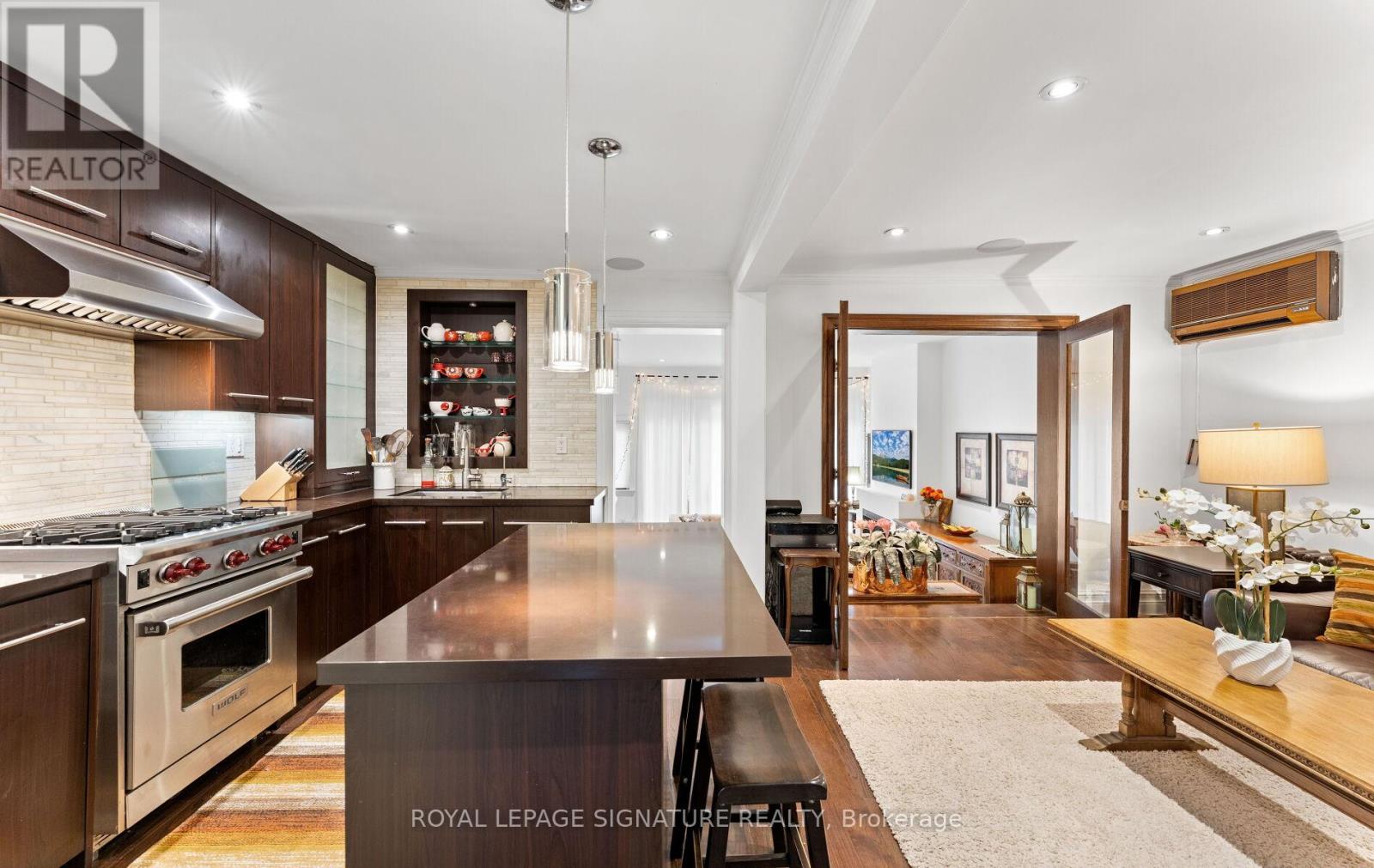 24 Mann Avenue, Toronto, Ontario  M4S 2Y3 - Photo 11 - C12442819