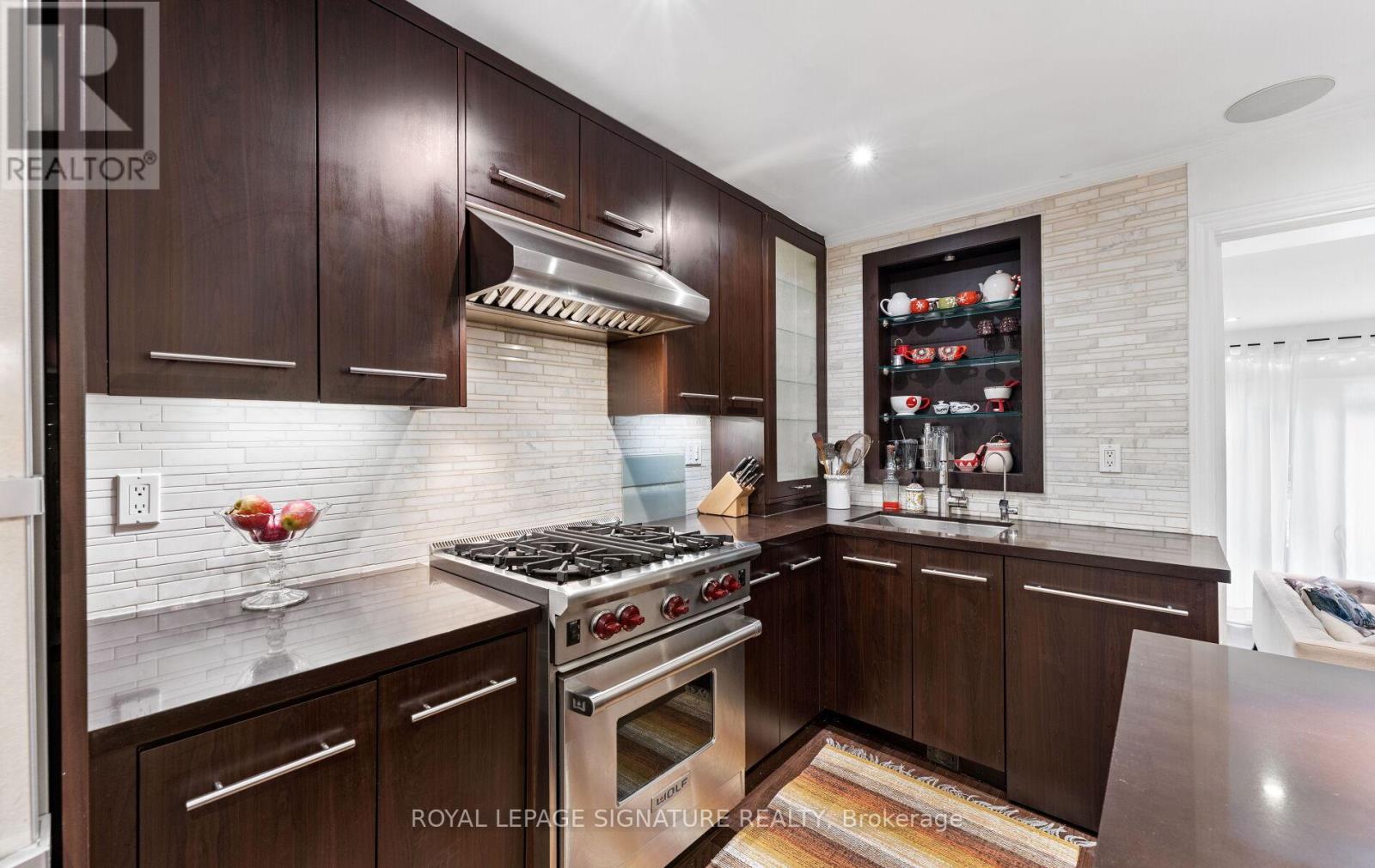 24 Mann Avenue, Toronto, Ontario  M4S 2Y3 - Photo 16 - C12442819
