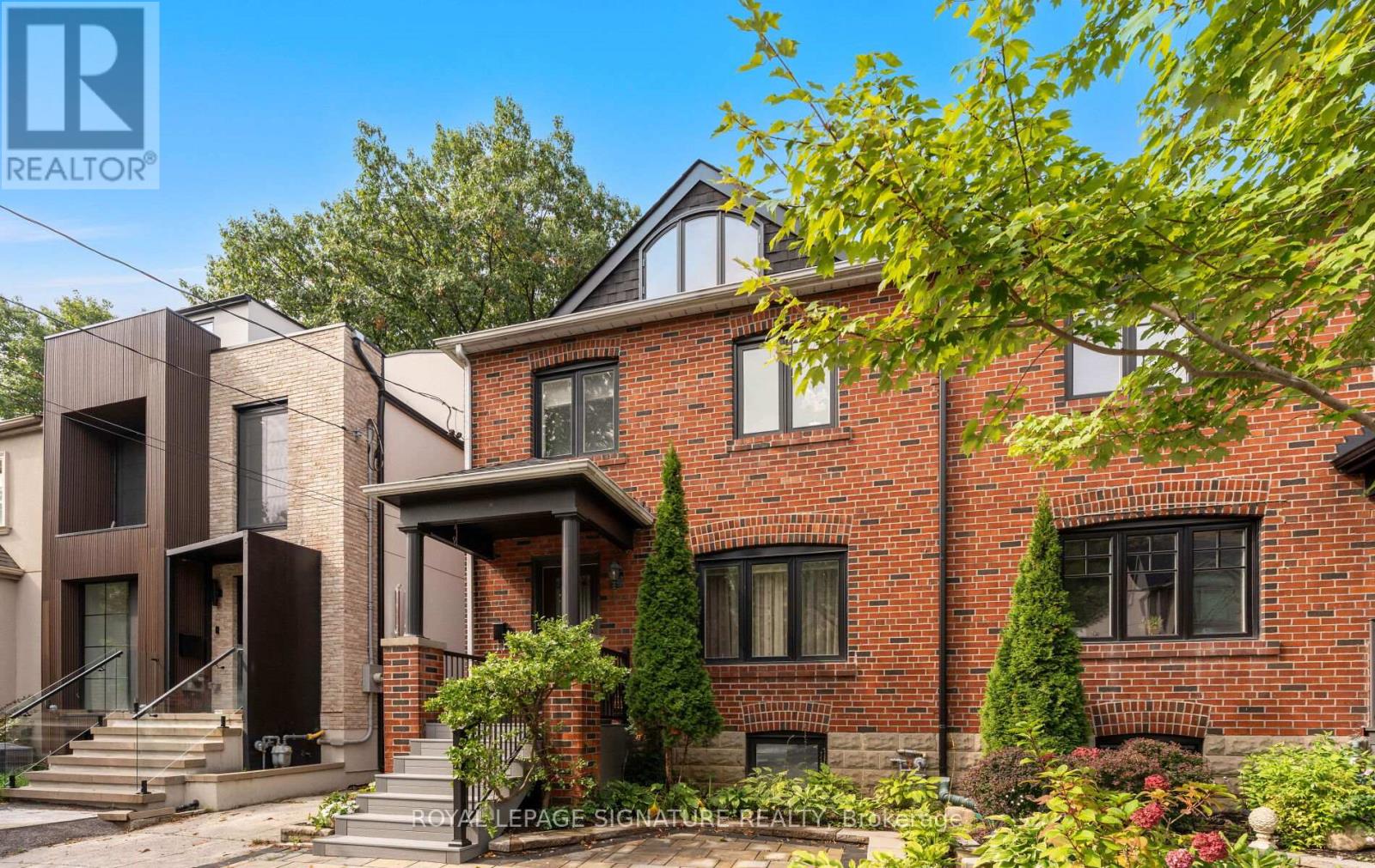 24 Mann Avenue, Toronto, Ontario  M4S 2Y3 - Photo 3 - C12442819