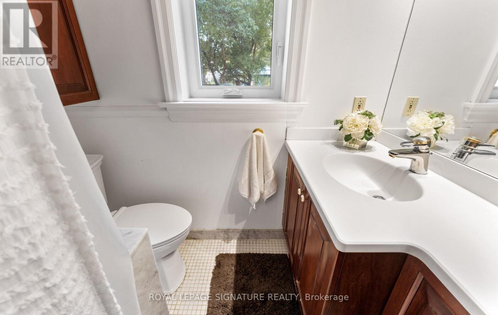 24 Mann Avenue, Toronto, Ontario  M4S 2Y3 - Photo 29 - C12442819