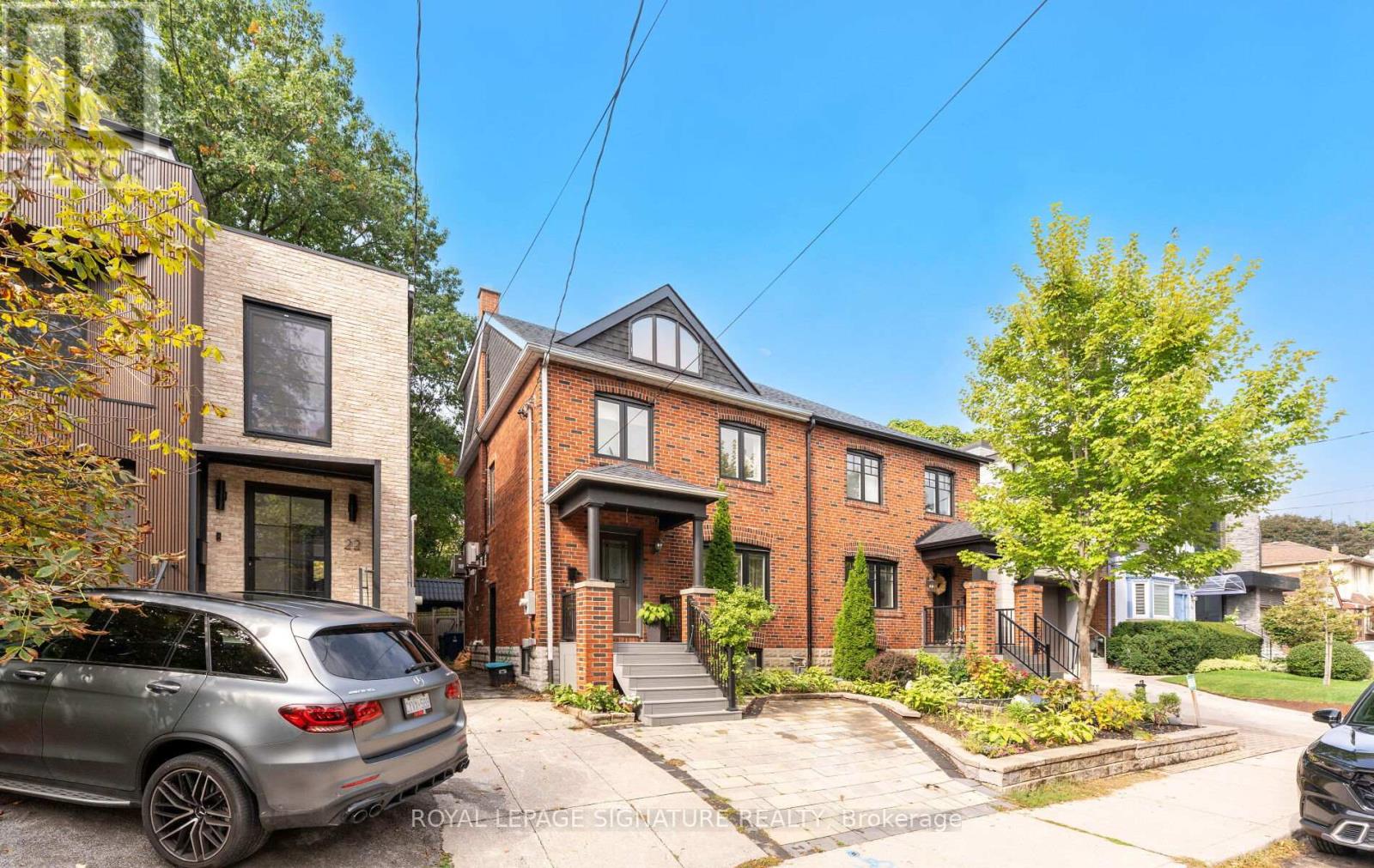 24 Mann Avenue, Toronto, Ontario  M4S 2Y3 - Photo 4 - C12442819