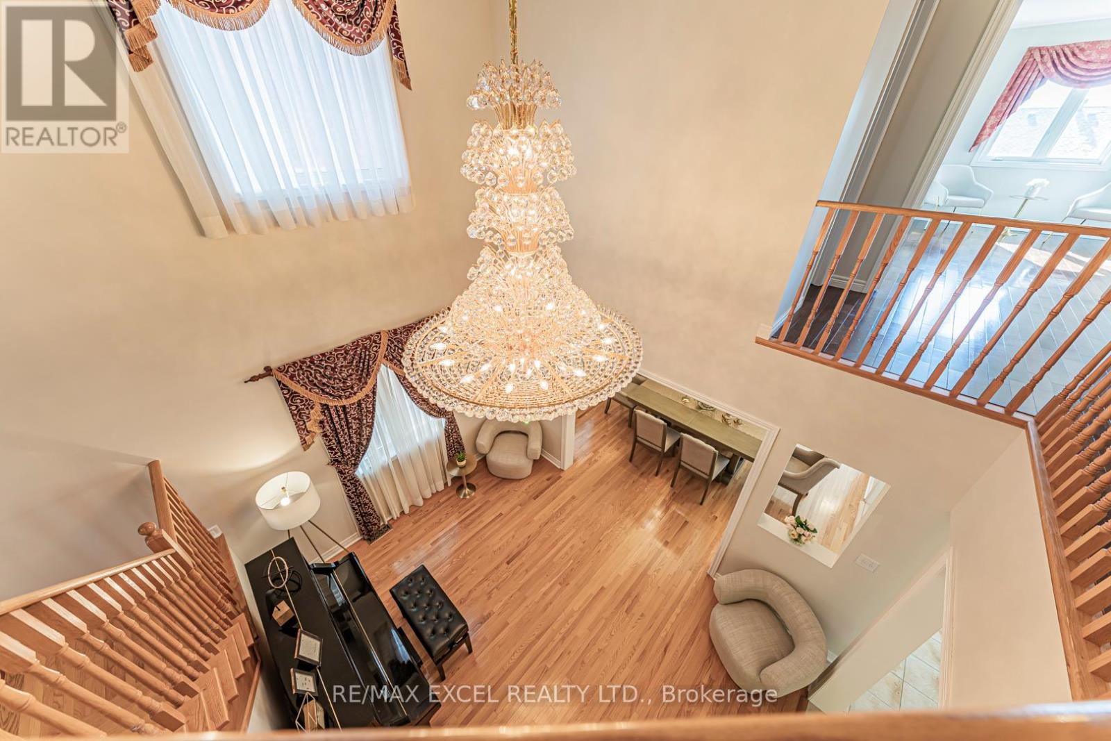 65 Falling River Drive, Richmond Hill, Ontario  L4S 2R3 - Photo 19 - N12439340