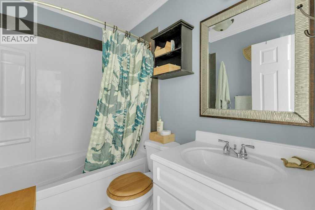 64 Wigmore Close, Red Deer, Alberta  T4N 5Y1 - Photo 15 - A2256367