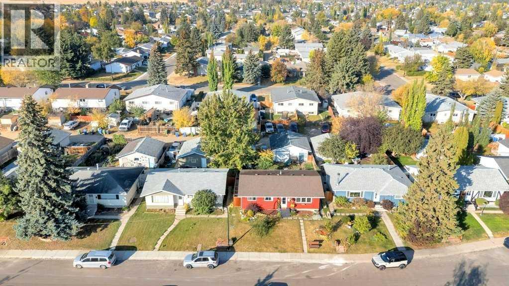 64 Wigmore Close, Red Deer, Alberta  T4N 5Y1 - Photo 3 - A2256367