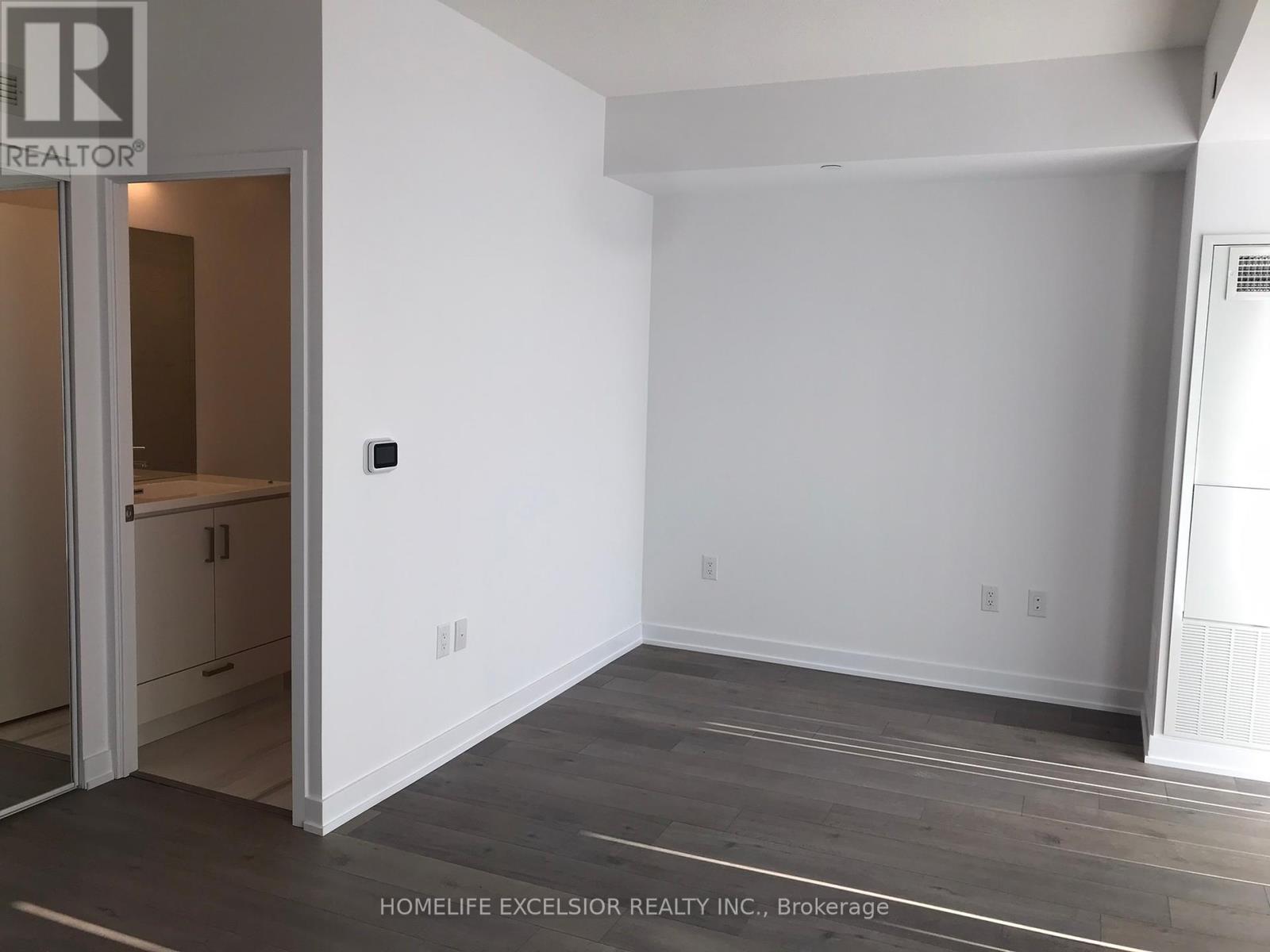606 - 60 Honeycrisp Crescent, Vaughan, Ontario  L4K 0N5 - Photo 16 - N12446029