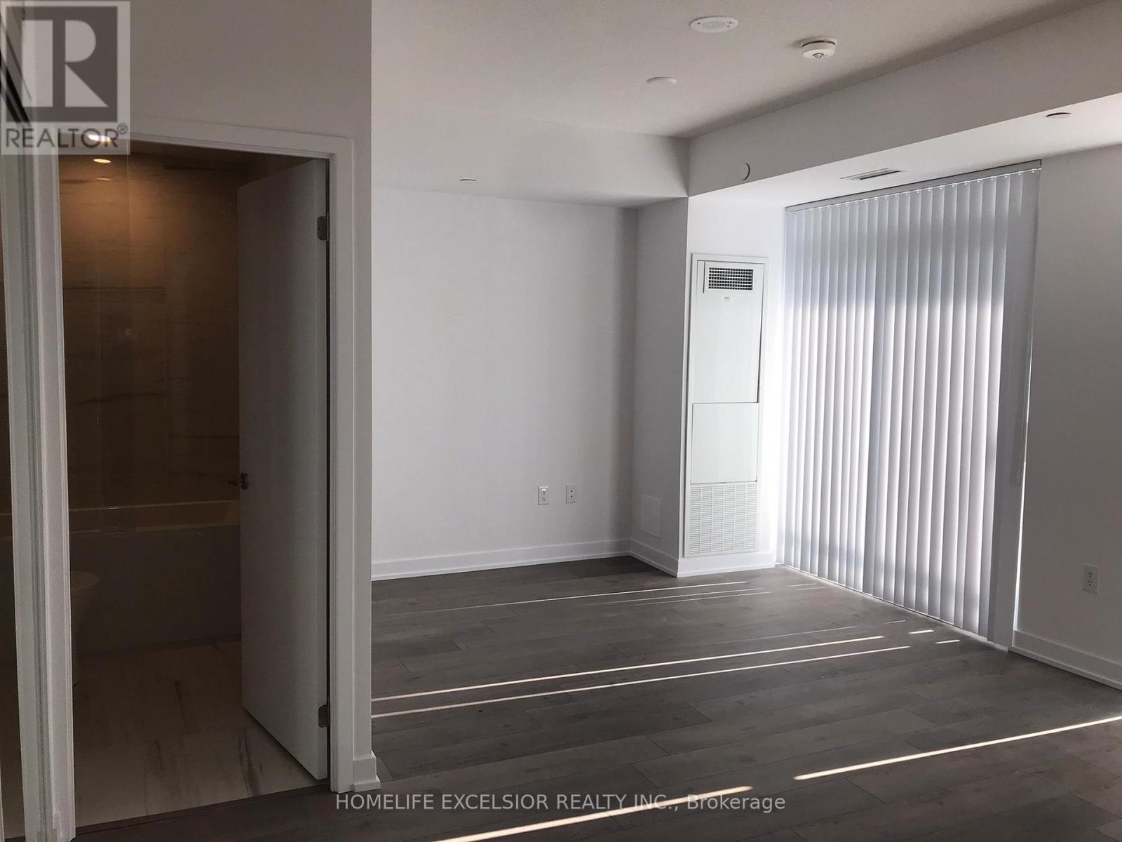 606 - 60 Honeycrisp Crescent, Vaughan, Ontario  L4K 0N5 - Photo 17 - N12446029