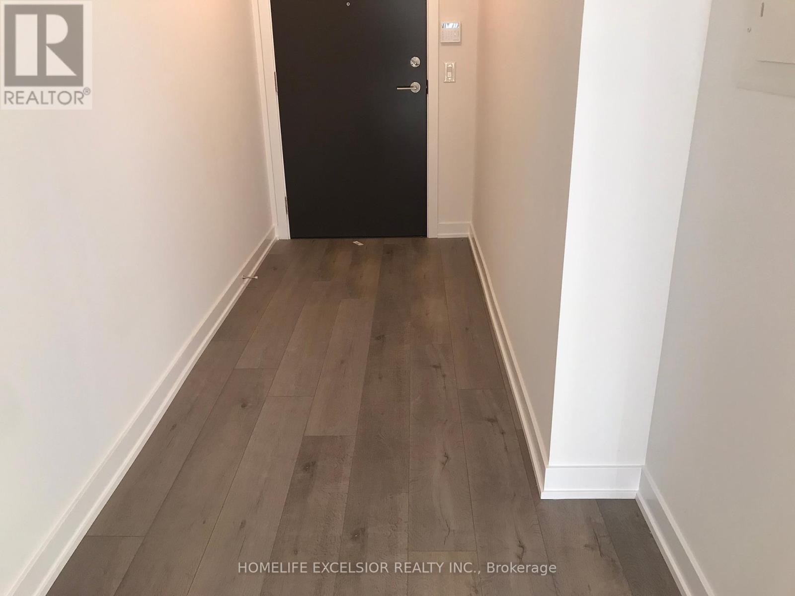 606 - 60 Honeycrisp Crescent, Vaughan, Ontario  L4K 0N5 - Photo 4 - N12446029