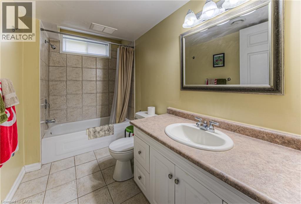 619 Westfield Drive, Waterloo, Ontario  N2T 2P2 - Photo 39 - 40729619