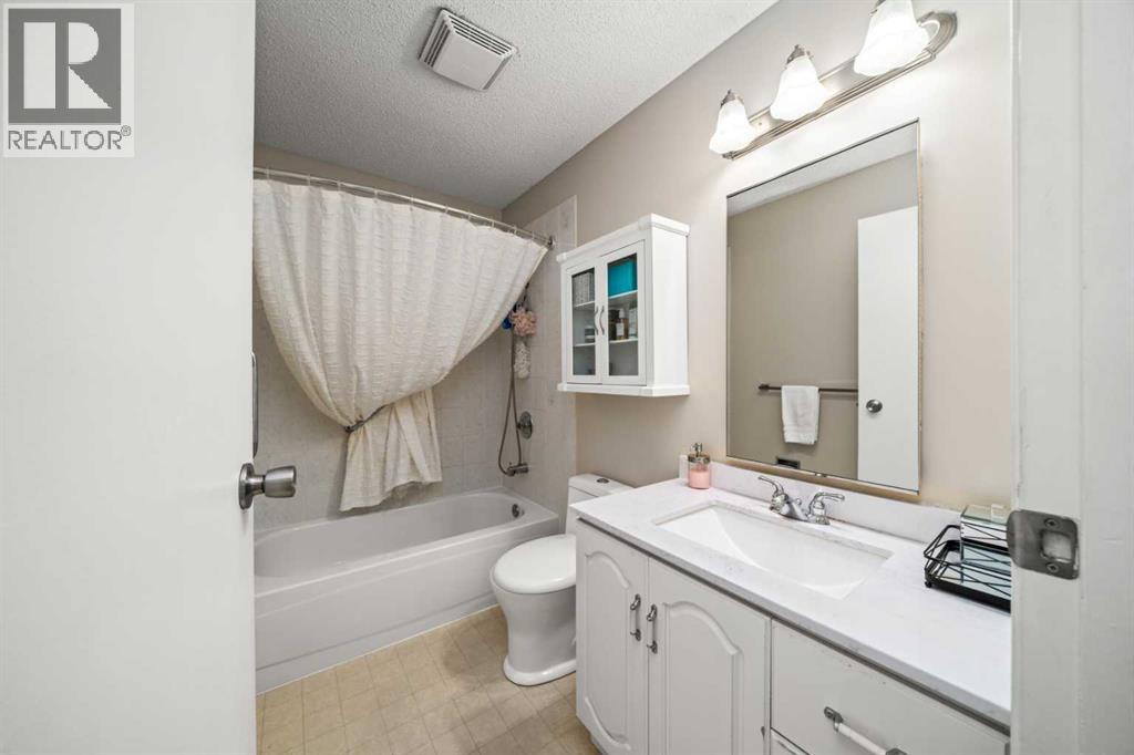 52 Applecroft Road Se, Calgary, Alberta  T2A 7J3 - Photo 13 - A2258101