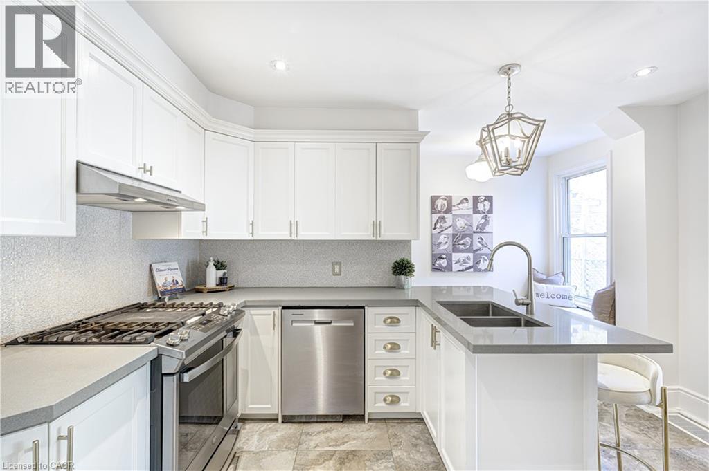 82 Withrow Avenue, Toronto, Ontario  M4K 1C9 - Photo 11 - 40767231