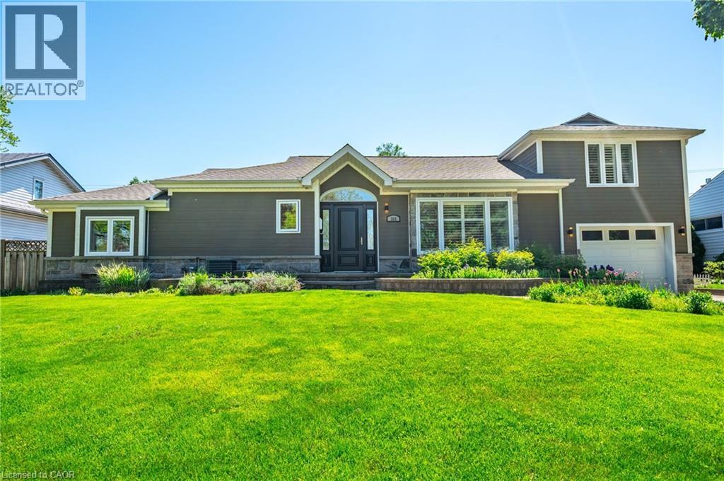 388 WILSON Avenue, Burlington, Ontario