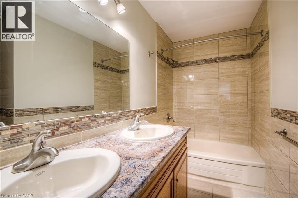 53 Amos Avenue Unit# A, Waterloo, Ontario  N2L 2W6 - Photo 18 - 40775814