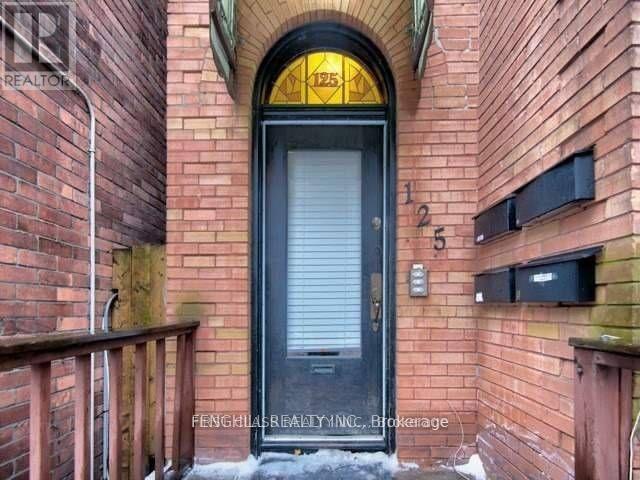 MAIN - 125 MAITLAND STREET, Toronto, Ontario