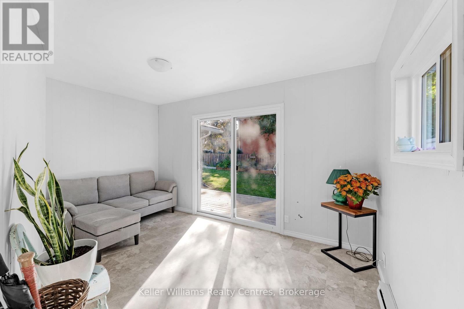 502 & 504 9th Street W, Owen Sound, Ontario  N4K 3P2 - Photo 11 - X12446062