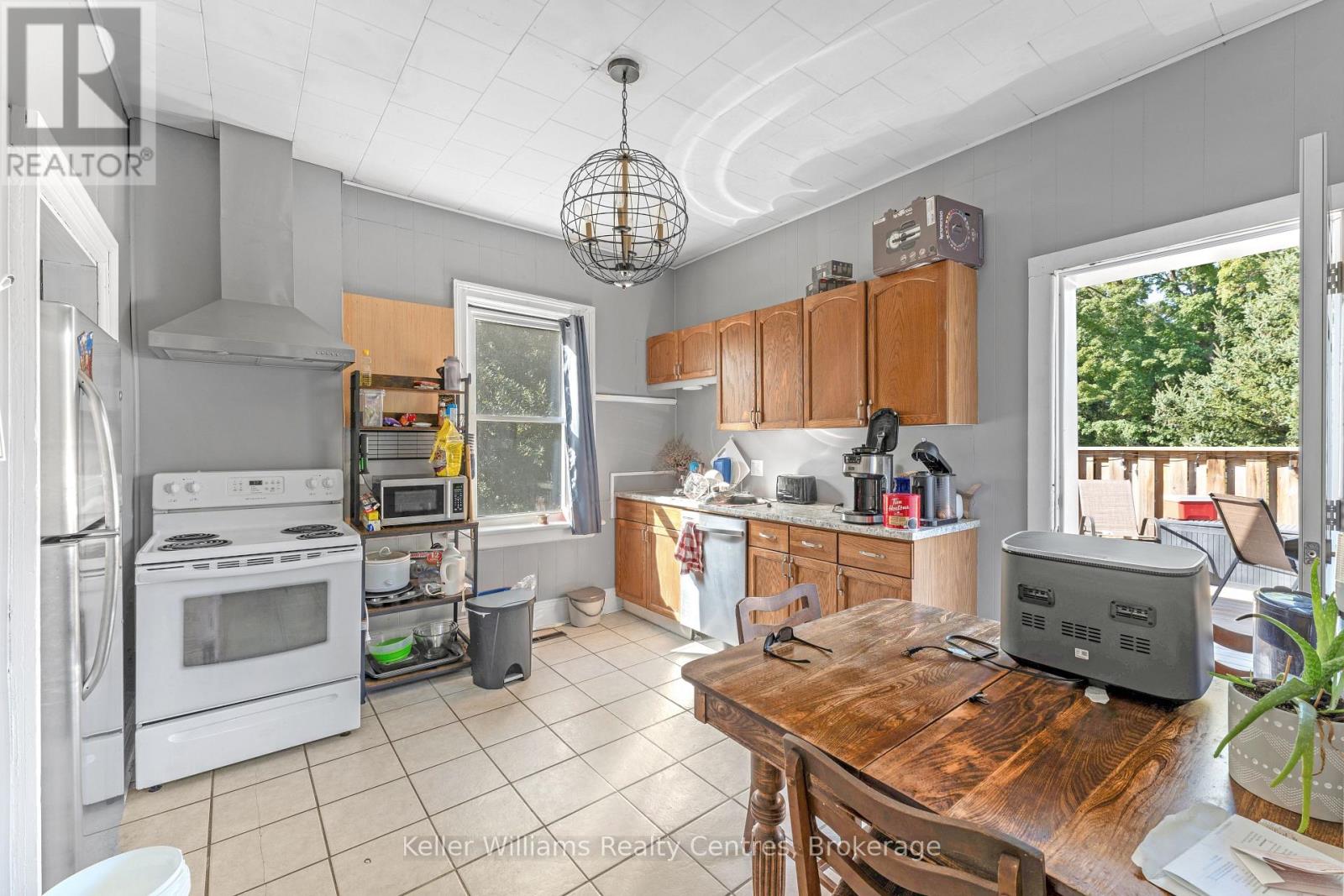 502 & 504 9th Street W, Owen Sound, Ontario  N4K 3P2 - Photo 26 - X12446062